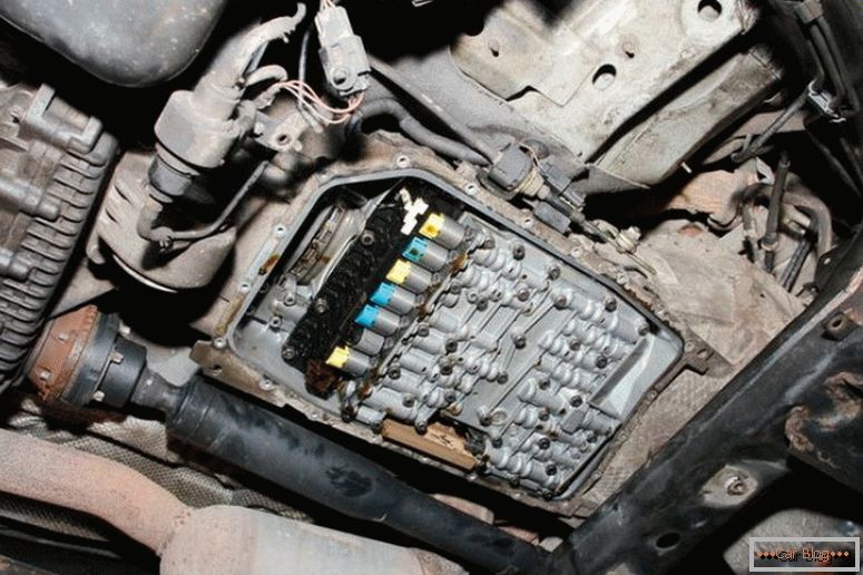Land Rover Discovery 3 probleme cu fundul mașinii