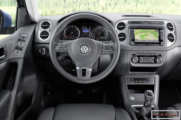 Interiorul modelului Volkswagen Tiguan este un exemplu de calitate germană.