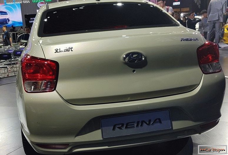 На автовыставке в Чунцине продемонстрировали самый дешевый Hyundai regină