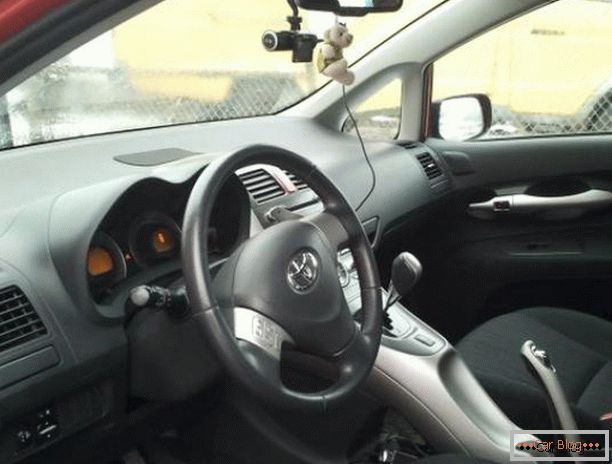 Conducerea unui Toyota Auris