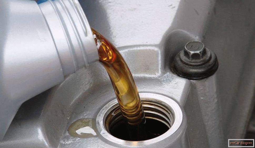 Cum să alegeți uleiul de spălare al motorului