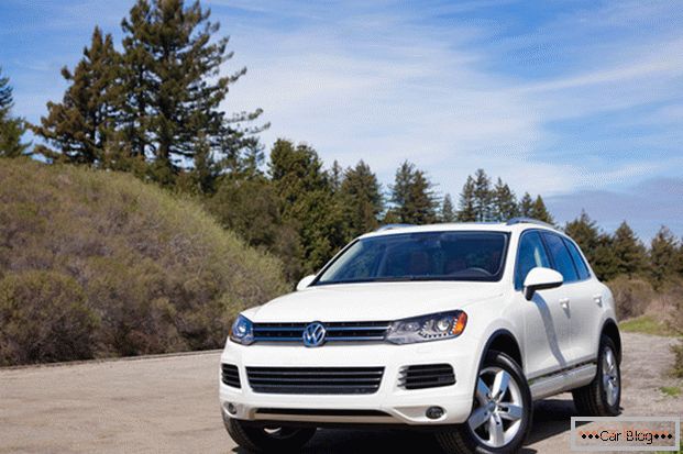 Masina germană Volkswagen Touareg - mândria designerilor lor