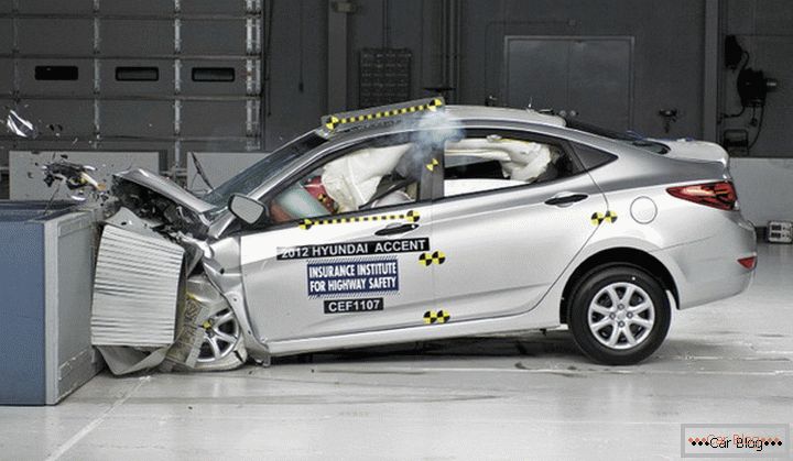 Un nou test de autoturisme Hyundai Solaris