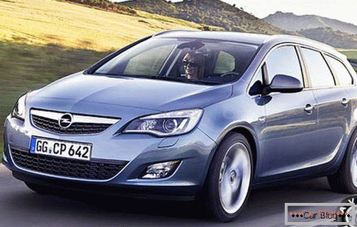 Opel Astra clearance-ul vagonului