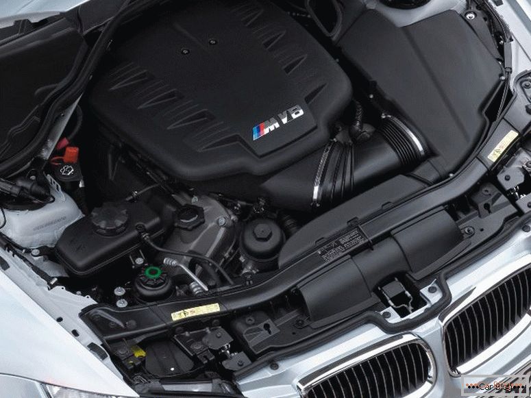 BMW 3 E90 cu motor