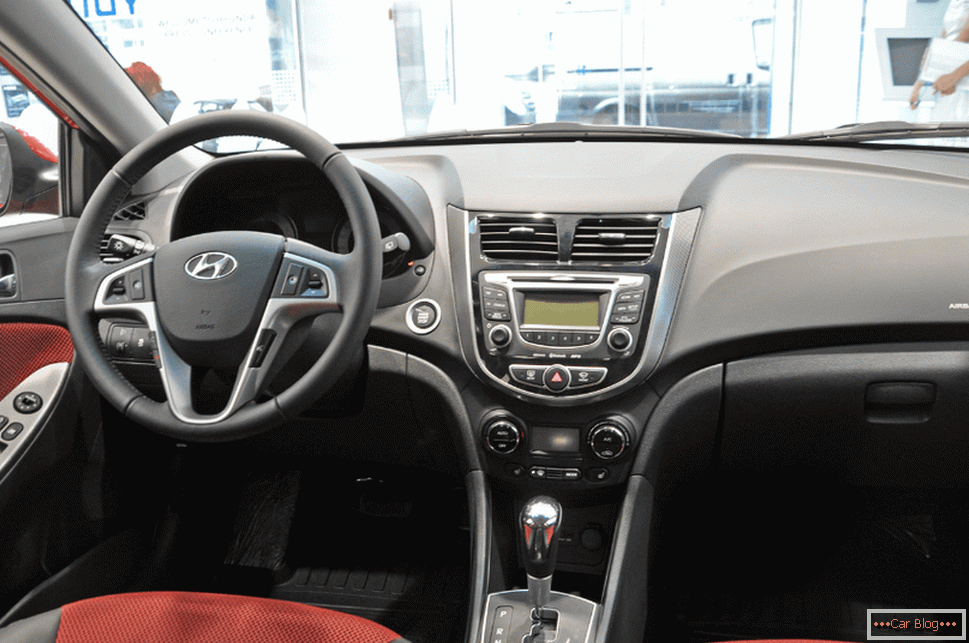 Hyundai Solaris interior auto