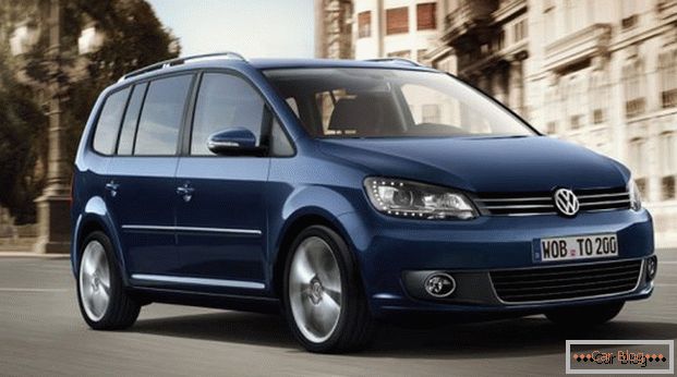 Volkswagen Touran - unul dintre reprezentanții acestei categorii de autoturisme
