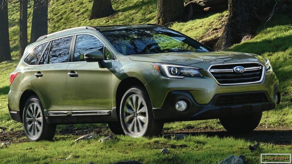 Известны цены на внедорожный универсал Subaru În spate 2018