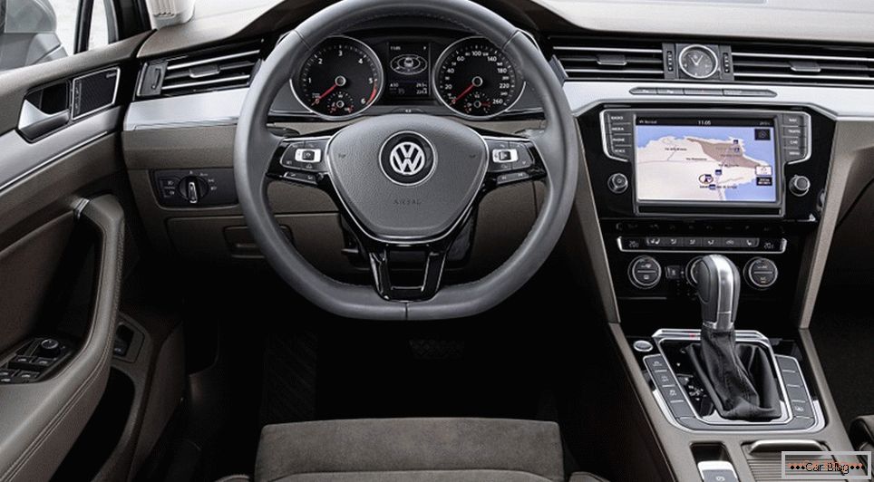 Заказы на noul Volkswagen Passat уже принимаются